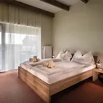 Ceresnovy Sad Apartments & Wellness Apartamento *